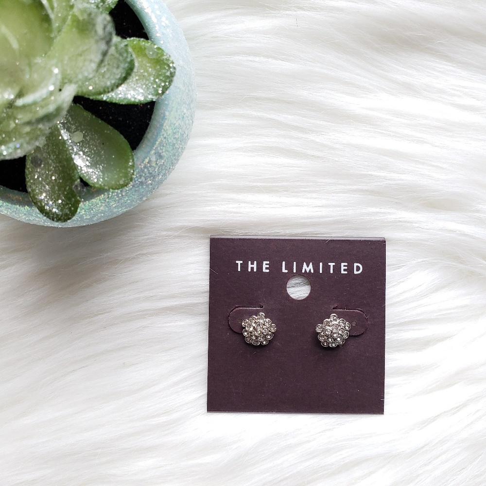 NWT Diamond Cluster Silver Stud Earrings